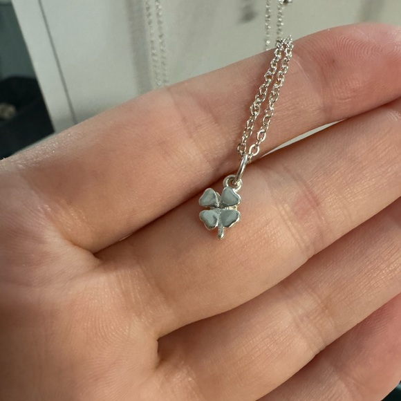 Jewelry Bundle - (3) Necklaces - Picture 4 of 5